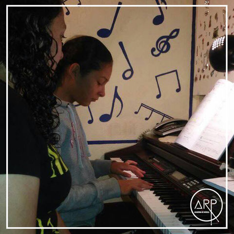 Teoría y práctica musical